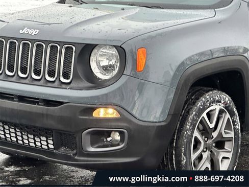 Used 2017 Jeep Renegade Latitude w/ Cold Weather Group image 6
