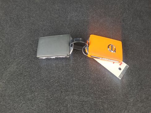 Used 2023 Volvo XC60 B5 Ultimate image 32