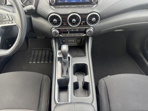 Used 2025 Nissan Sentra SV FWD image 15