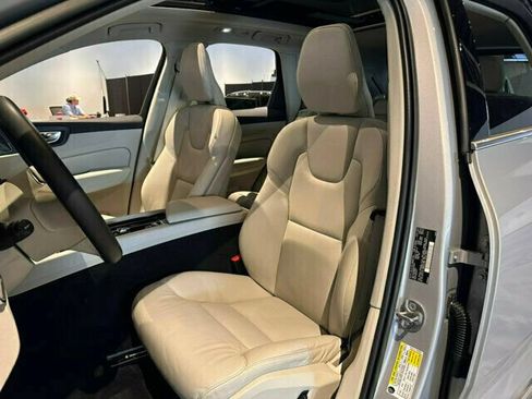 Used 2023 Volvo XC60 B5 Plus w/ Protection Package Premier FWD image 17