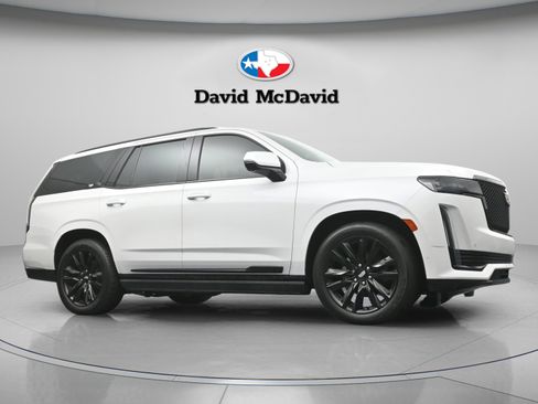 Used 2023 Cadillac Escalade Sport Platinum AWD/4WD image 35