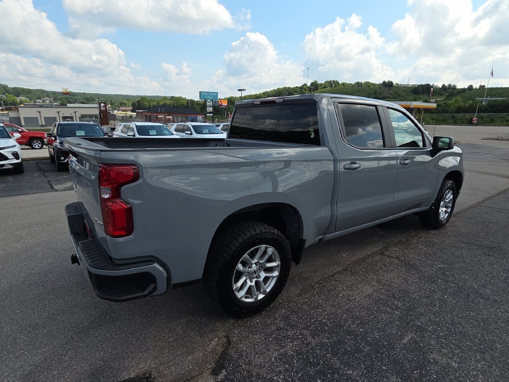 Used 2024 Chevrolet Silverado 1500 RST w/ Z71 Off-Road Package AWD/4WD image 9