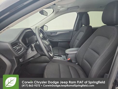Used 2025 Ford Escape Active AWD/4WD image 18