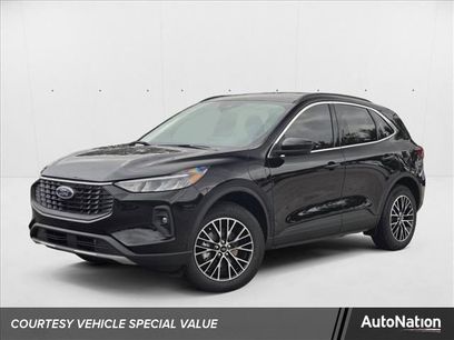 New 2025 Ford Escape SE