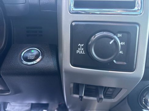 Used 2017 Ford F350 Lariat image 25
