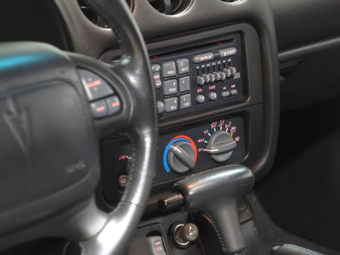 Used 2000 Pontiac Firebird Formula image 91