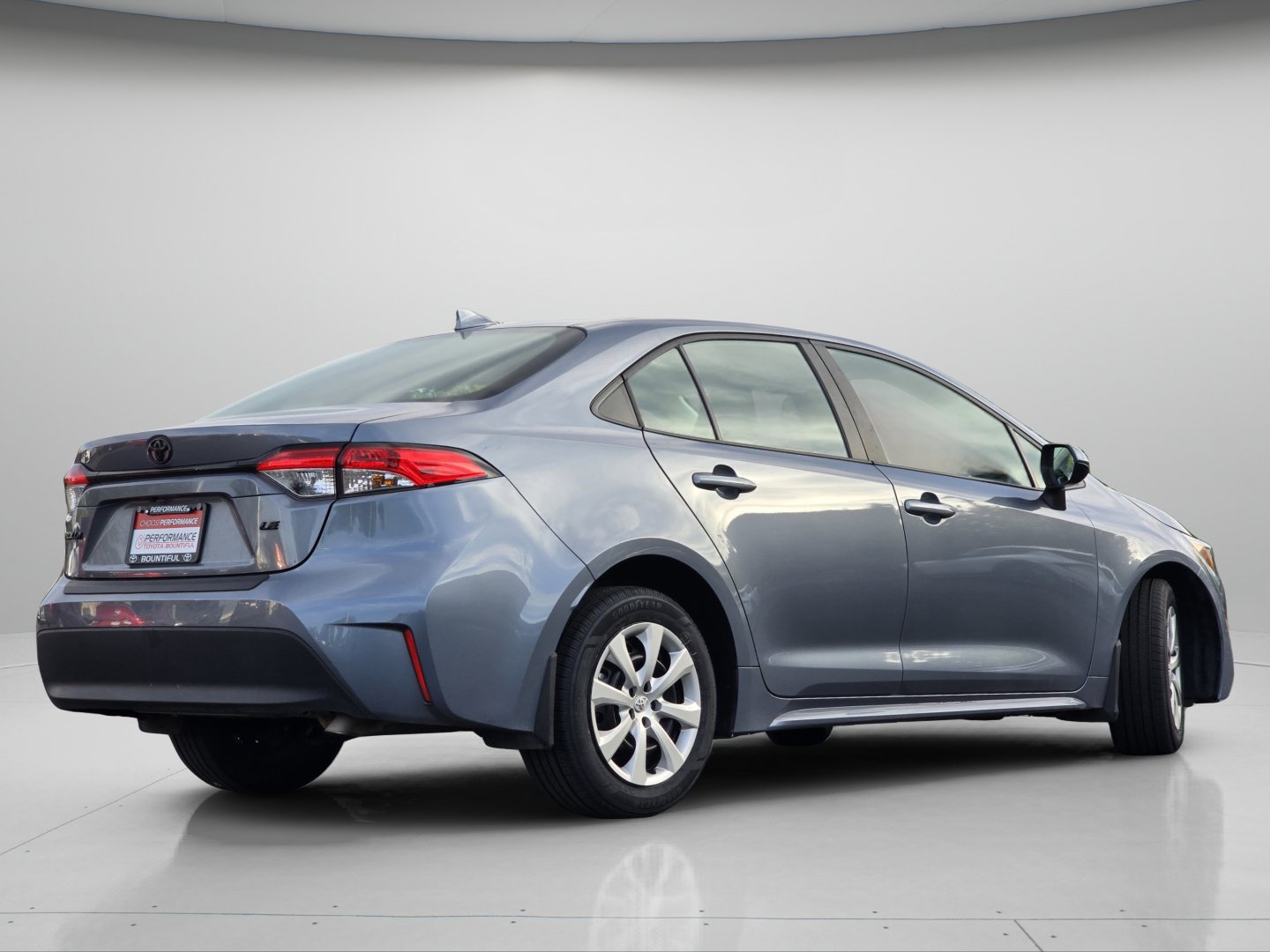 Used 2025 Toyota Corolla LE FWD image 22