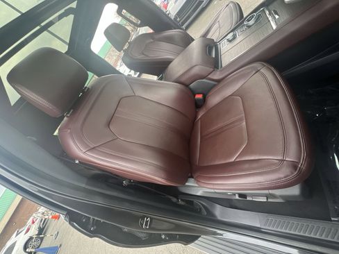 Used 2024 Ford Expedition Max Limited image 28