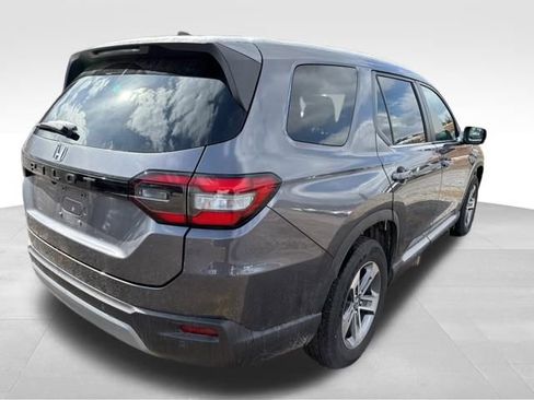 Used 2025 Honda Pilot EX-L image 4