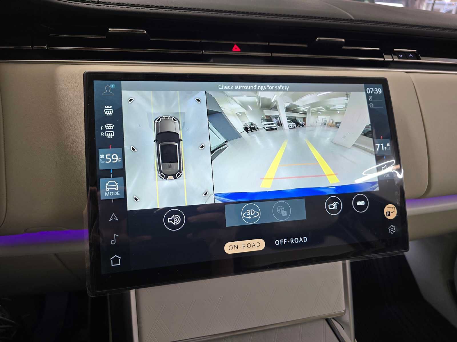 New 2025 Land Rover Range Rover SV AWD/4WD image 31