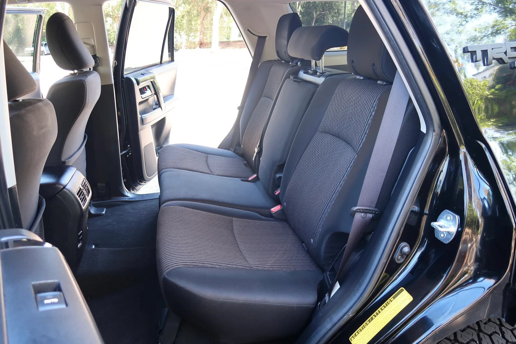 Used 2018 Toyota 4Runner TRD Off-Road AWD/4WD image 16