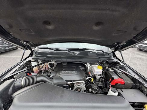 Used 2024 RAM 2500 Big Horn w/ Safety Group image 12