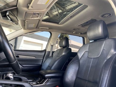 Used 2021 Kia Telluride EX w/ Towing Package image 19