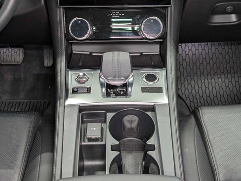 Used 2023 Jaguar F-PACE S AWD/4WD image 20