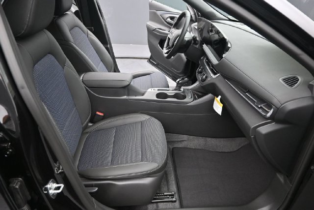 New 2026 Buick Envista Sport Touring w/ Convenience I Package FWD image 22
