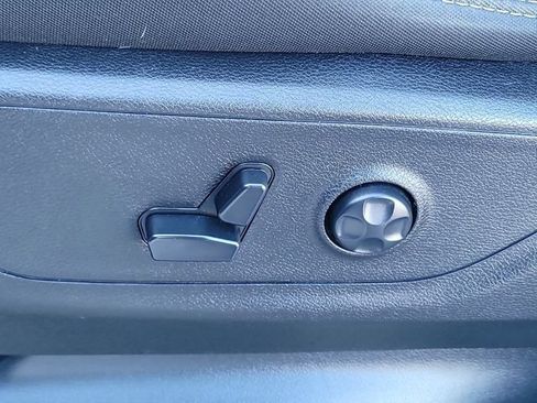 Used 2020 RAM 1500 Big Horn AWD/4WD image 20