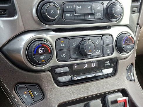 Used 2019 Chevrolet Tahoe LT image 18