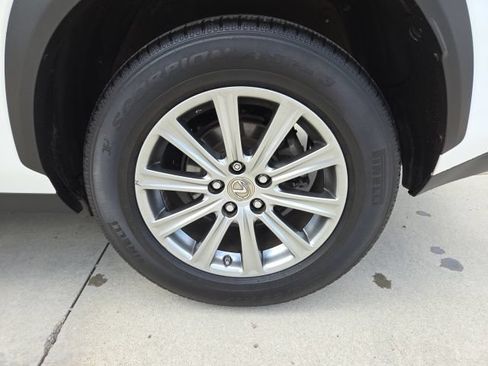 Used 2016 Lexus NX 200t FWD image 11