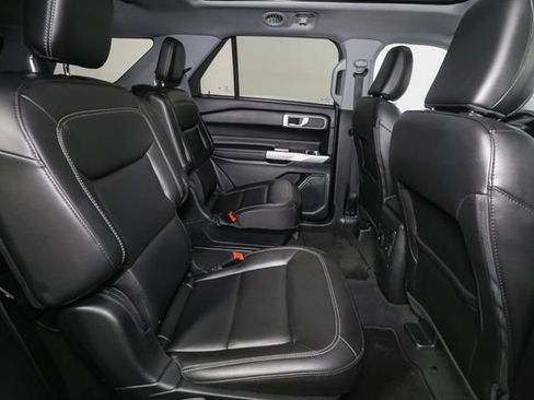 Used 2023 Ford Explorer XLT w/ Equipment Group 202A AWD/4WD image 20