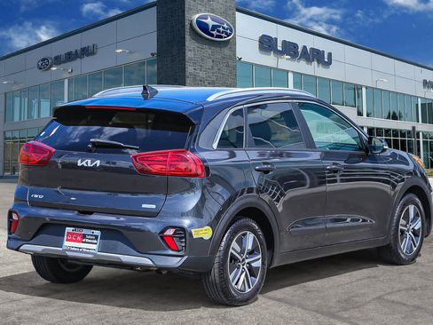 Used 2022 Kia Niro EX image 5