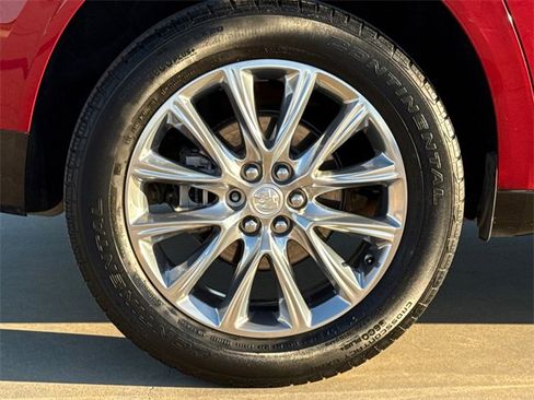 Used 2019 Buick Enclave Essence image 9