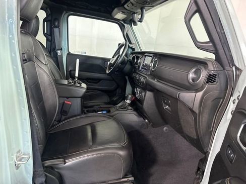 Used 2023 Jeep Wrangler Unlimited Sahara w/ Cold Weather Group image 28