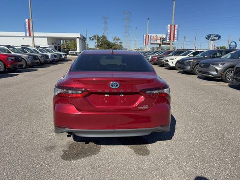 Used 2022 Toyota Camry LE image 6
