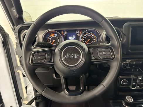 Used 2023 Jeep Wrangler Unlimited Sport AWD/4WD image 18