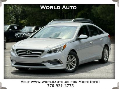 Used 2015 Hyundai Sonata SE w/ Option Group 09