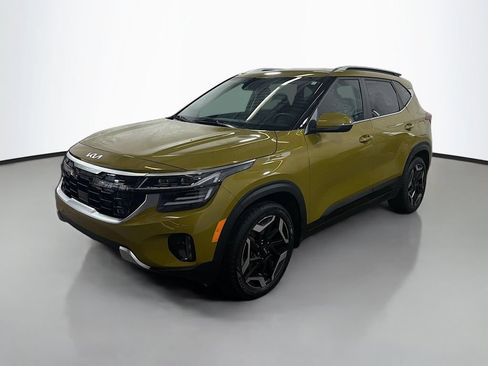Used 2024 Kia Seltos SX w/ SX Sunroof Package AWD/4WD image 5