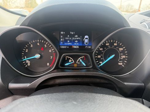 Used 2017 Ford Escape SE image 20