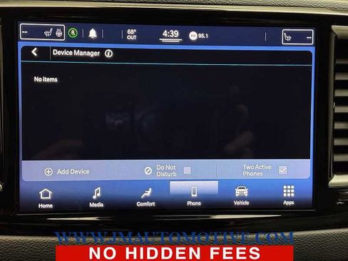 Used 2021 Chrysler Pacifica Touring-L image 29