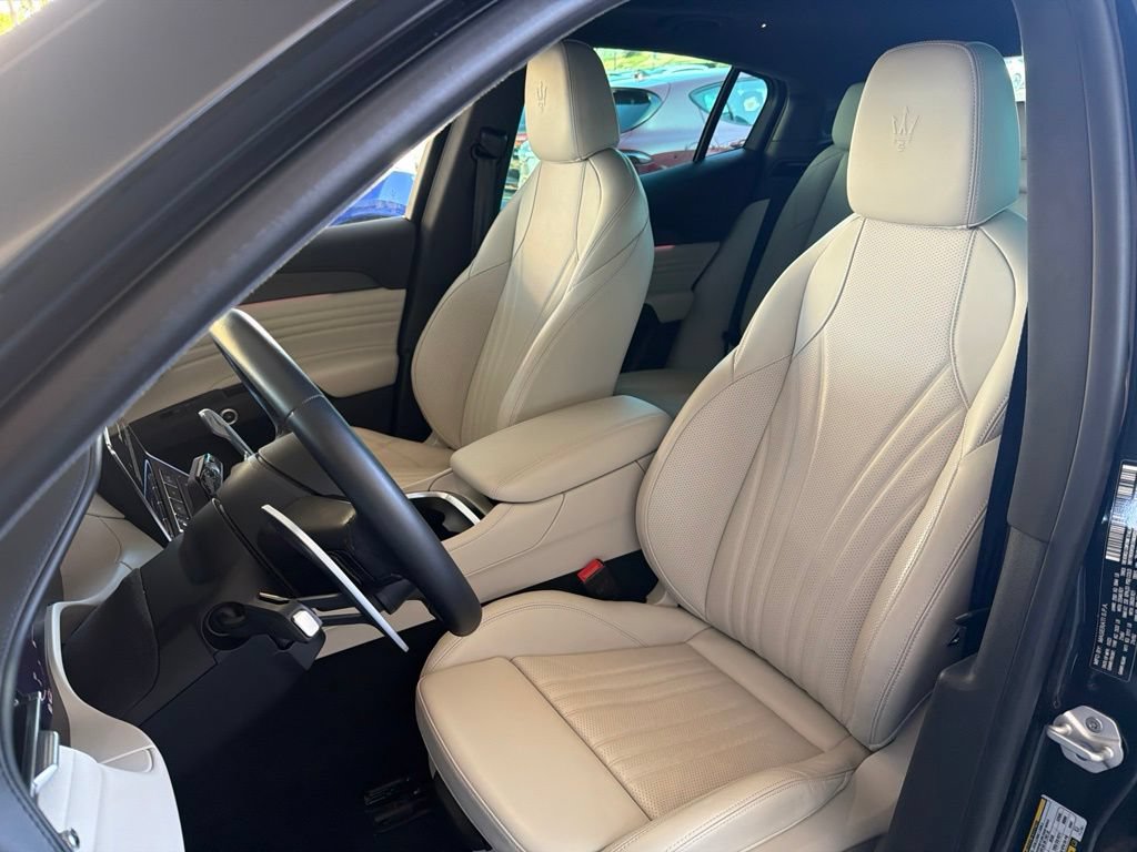 Certified 2023 Maserati Grecale Folgore AWD/4WD image 12