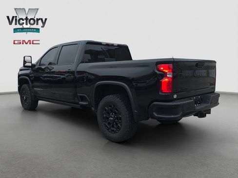 Used 2024 Chevrolet Silverado 3500 High Country w/ High Country Premium Package AWD/4WD image 15