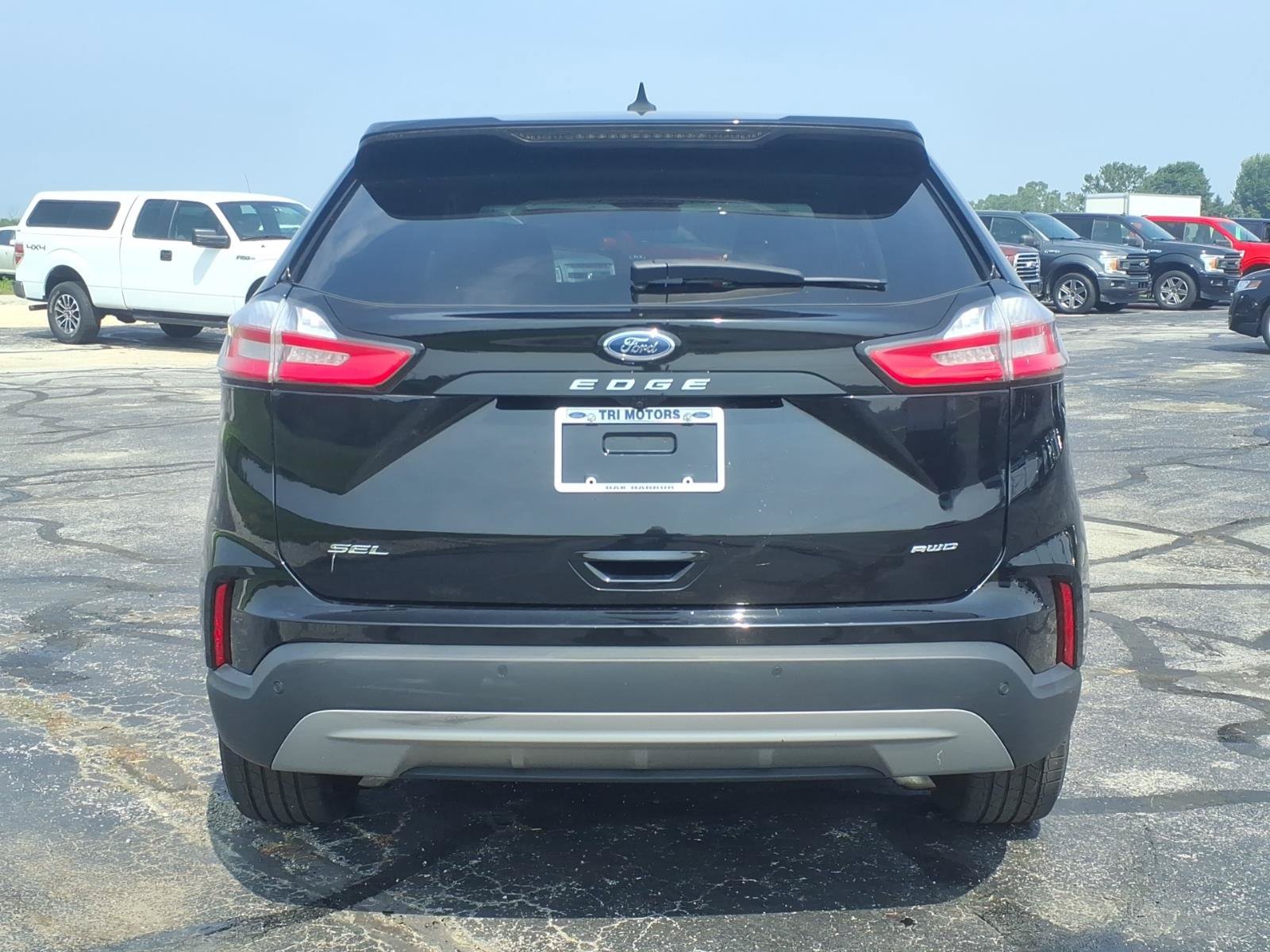 Used 2024 Ford Edge SEL w/ Convenience Package AWD/4WD image 4