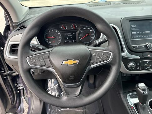 Used 2018 Chevrolet Equinox LS AWD/4WD image 14