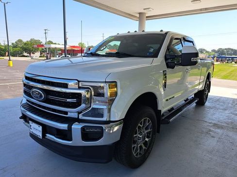 Used 2022 Ford F350 Lariat w/ Lariat Ultimate Package AWD/4WD image 3
