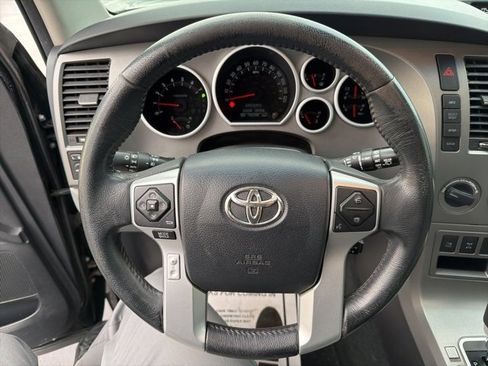 Used 2016 Toyota Sequoia Limited image 22