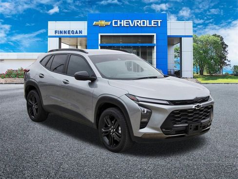 Used 2025 Chevrolet Trax ACTIV w/ Driver Confidence Package image 9