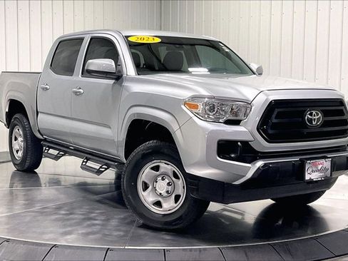 Used 2023 Toyota Tacoma SR AWD/4WD image 3
