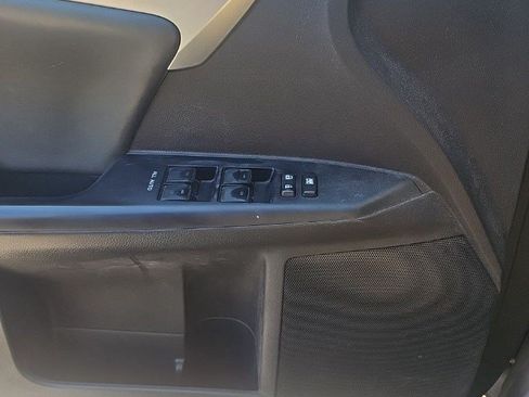 Used 2013 Lexus CT 200h w/ Premium Pkg FWD image 13