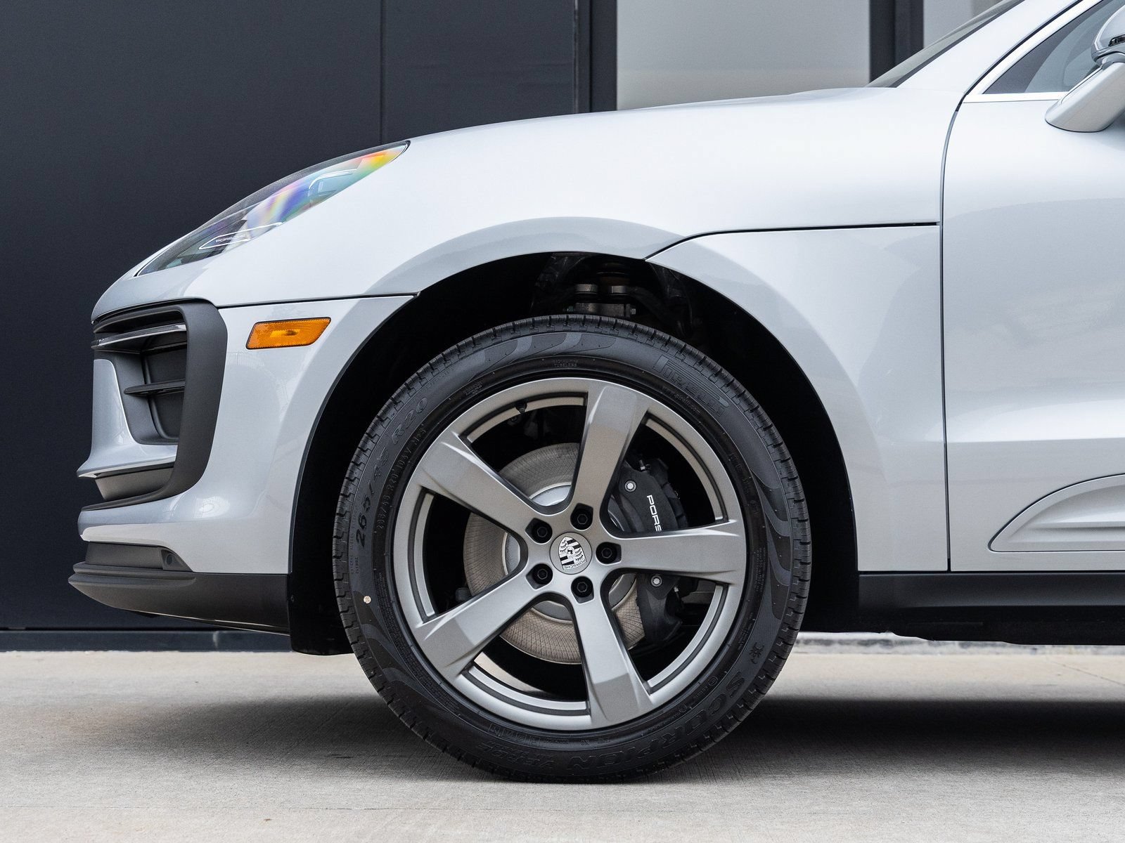 Certified 2026 Porsche Macan AWD/4WD image 13