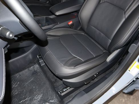 New 2025 Ford Mustang Mach-E Premium image 33