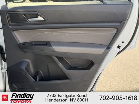 Used 2023 Volkswagen Atlas Cross Sport SE FWD image 17