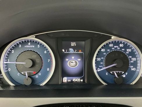 Used 2017 Toyota Camry XLE w/ Moonroof Package FWD image 8