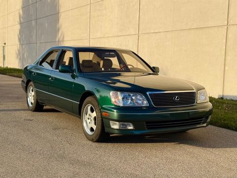 Used 2000 Lexus LS 400 RWD image 4