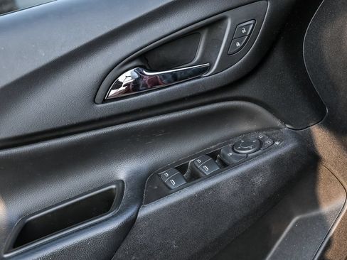 Used 2024 Chevrolet Equinox LT w/ LPO, Floor Liner Package FWD image 12