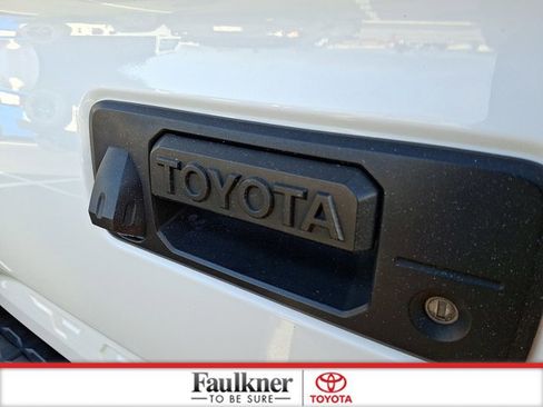 Certified 2023 Toyota Tacoma TRD Off-Road image 29