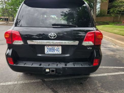 Used 2013 Toyota Land Cruiser image 6