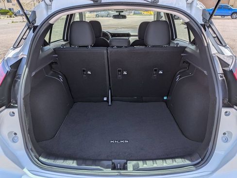Used 2024 Nissan Kicks SV FWD image 6